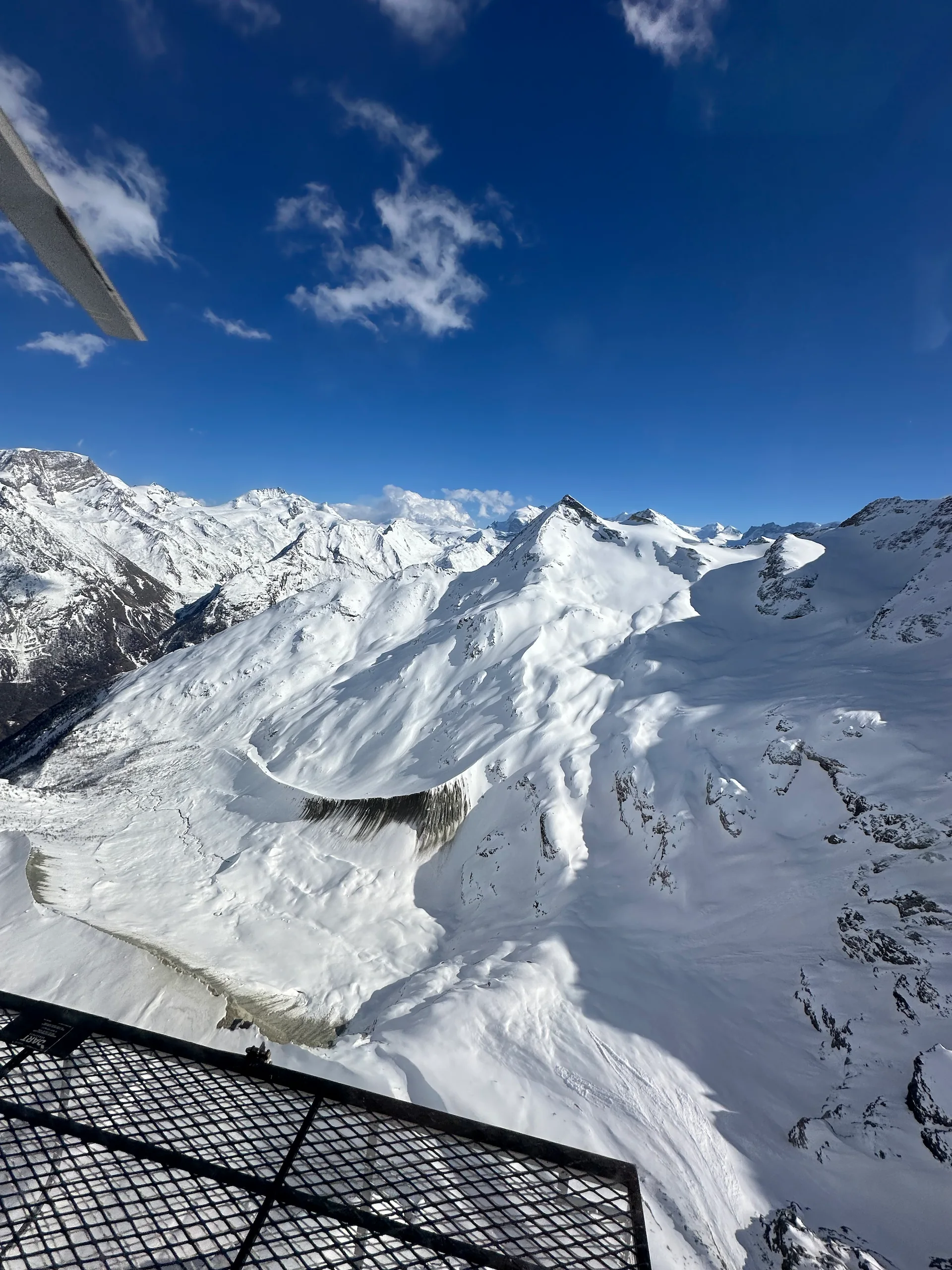 Private chalet scene in the Swiss Alps, slide 3 — INSIGHT winter operations