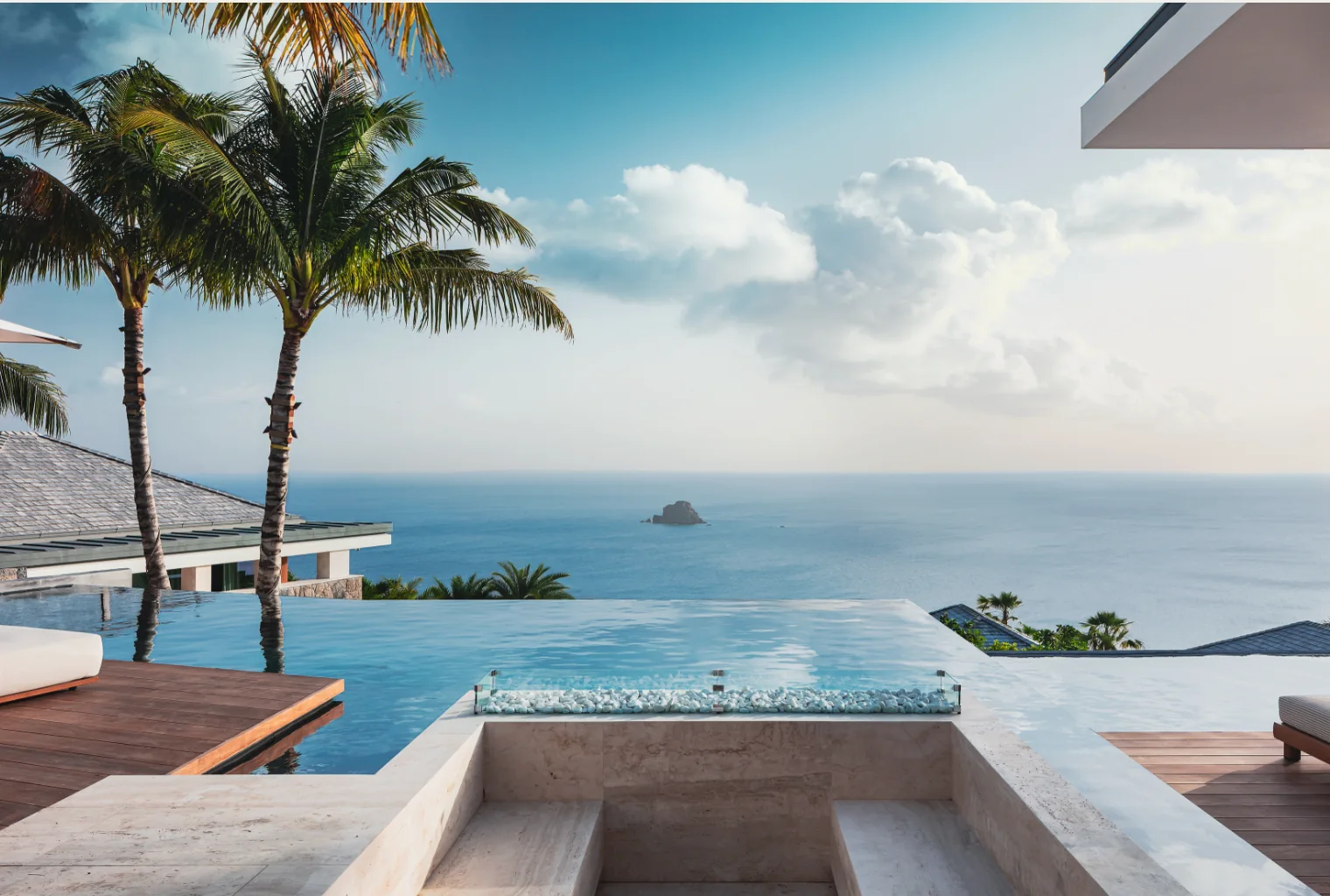 Luxury island destination, slide 4 — INSIGHT summer presence